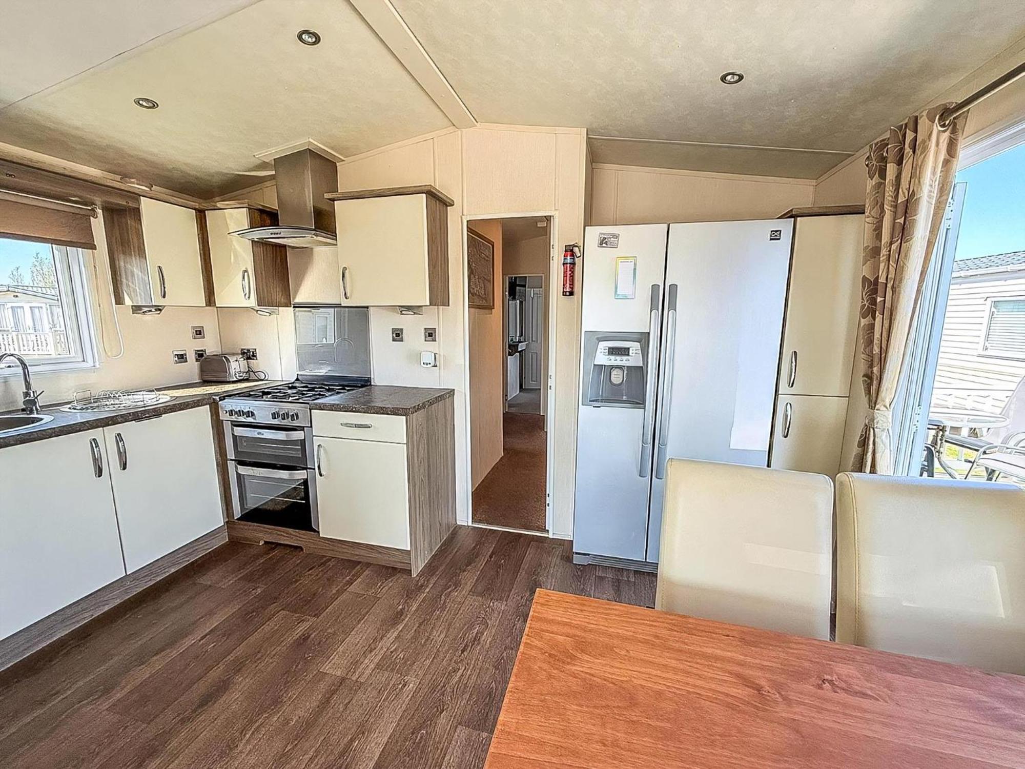 קלקטון און סי Beautiful Caravan With Decking Wifi At St Osyth Beach Holiday Park Ref 28077Dw מראה חיצוני תמונה