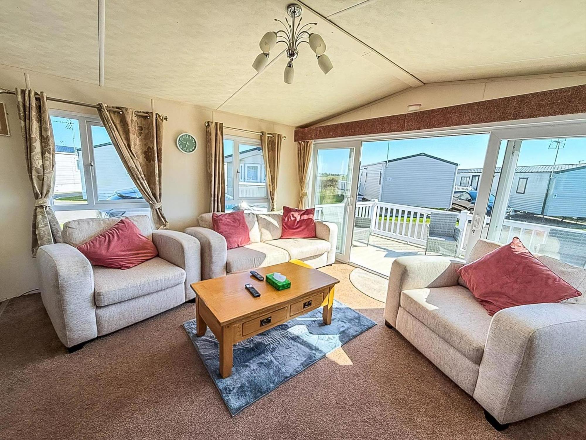 קלקטון און סי Beautiful Caravan With Decking Wifi At St Osyth Beach Holiday Park Ref 28077Dw מראה חיצוני תמונה